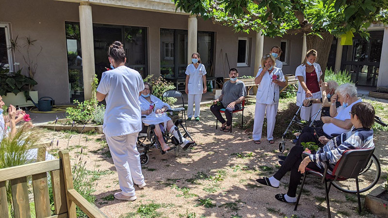 Jardin du service de gérontologie de l'hôpital d'Avignon